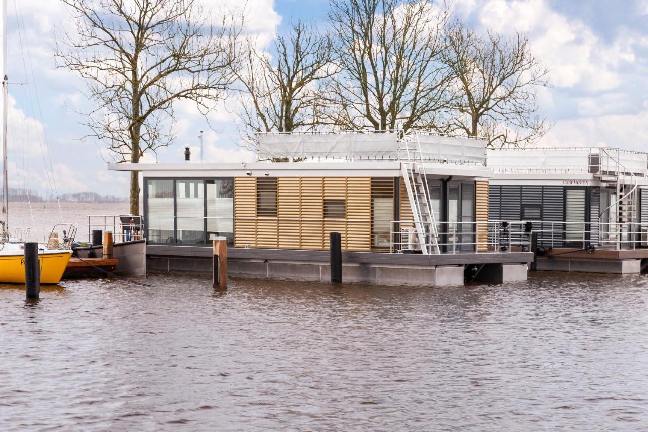Welcome In - Houseboat 'Elysium' Met Eigen Aanlegsteiger Sneek - Offingawier Εξωτερικό φωτογραφία